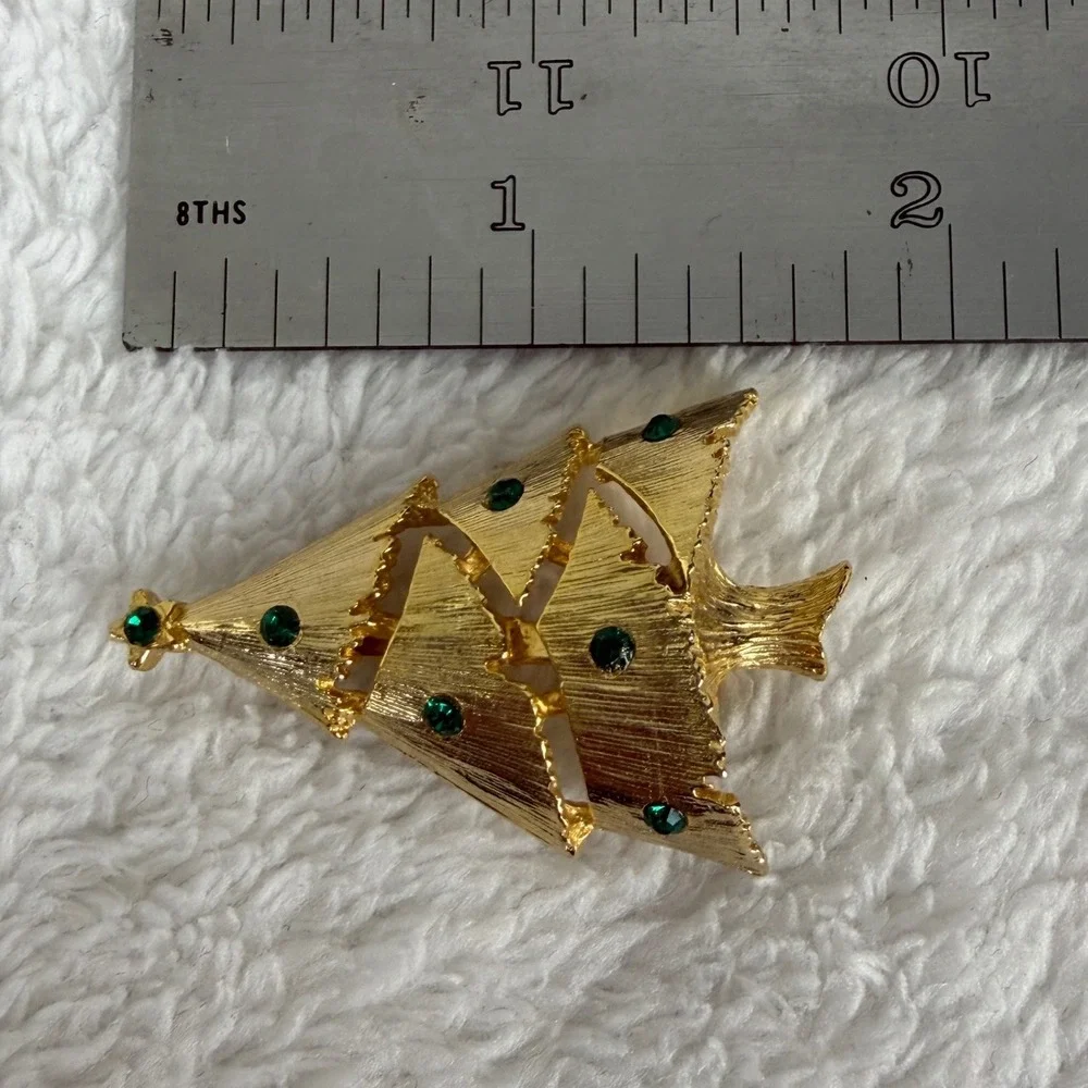N/A gold tone